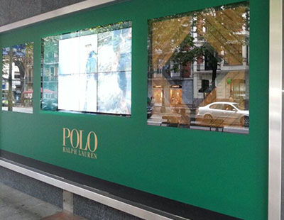 Montaje video wall pantallas led escaparate Ralph Lauren ECI Montaje video wall pantallas led escaparate Ralph Lauren ECI